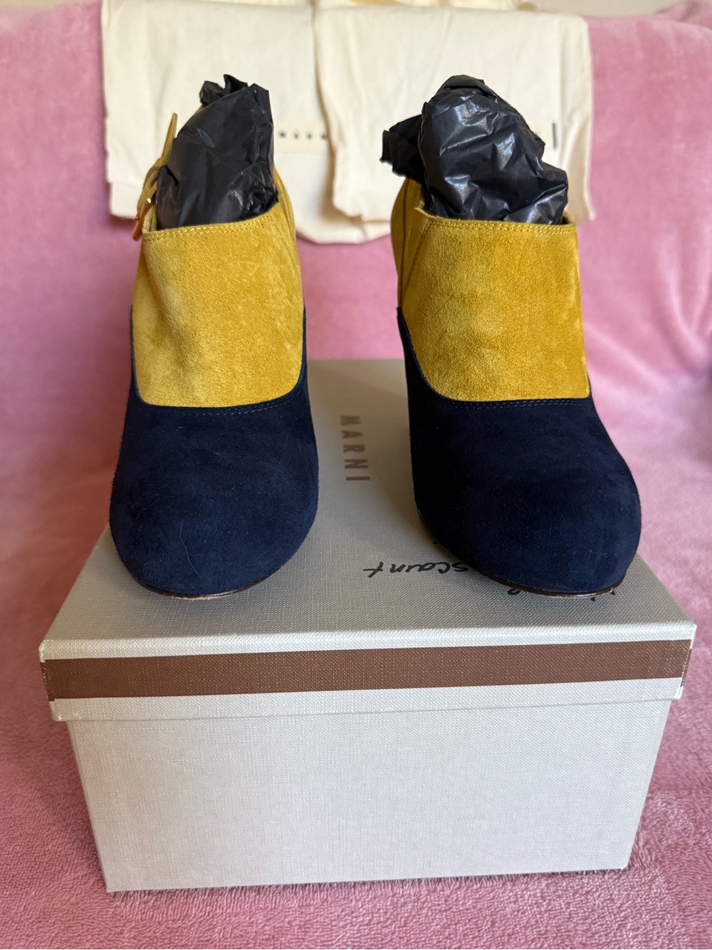 MARNI Suede Two-Tone Navy and Mustard Block Heel Pumps - Size 37
